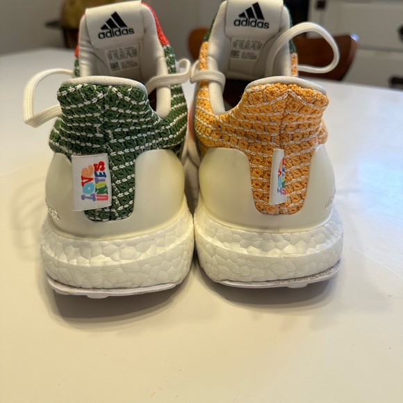 Adidas DNA Love Unites PRIDE Ultra Boost 5.0 Men 12 EUC - Picture 3 of 6